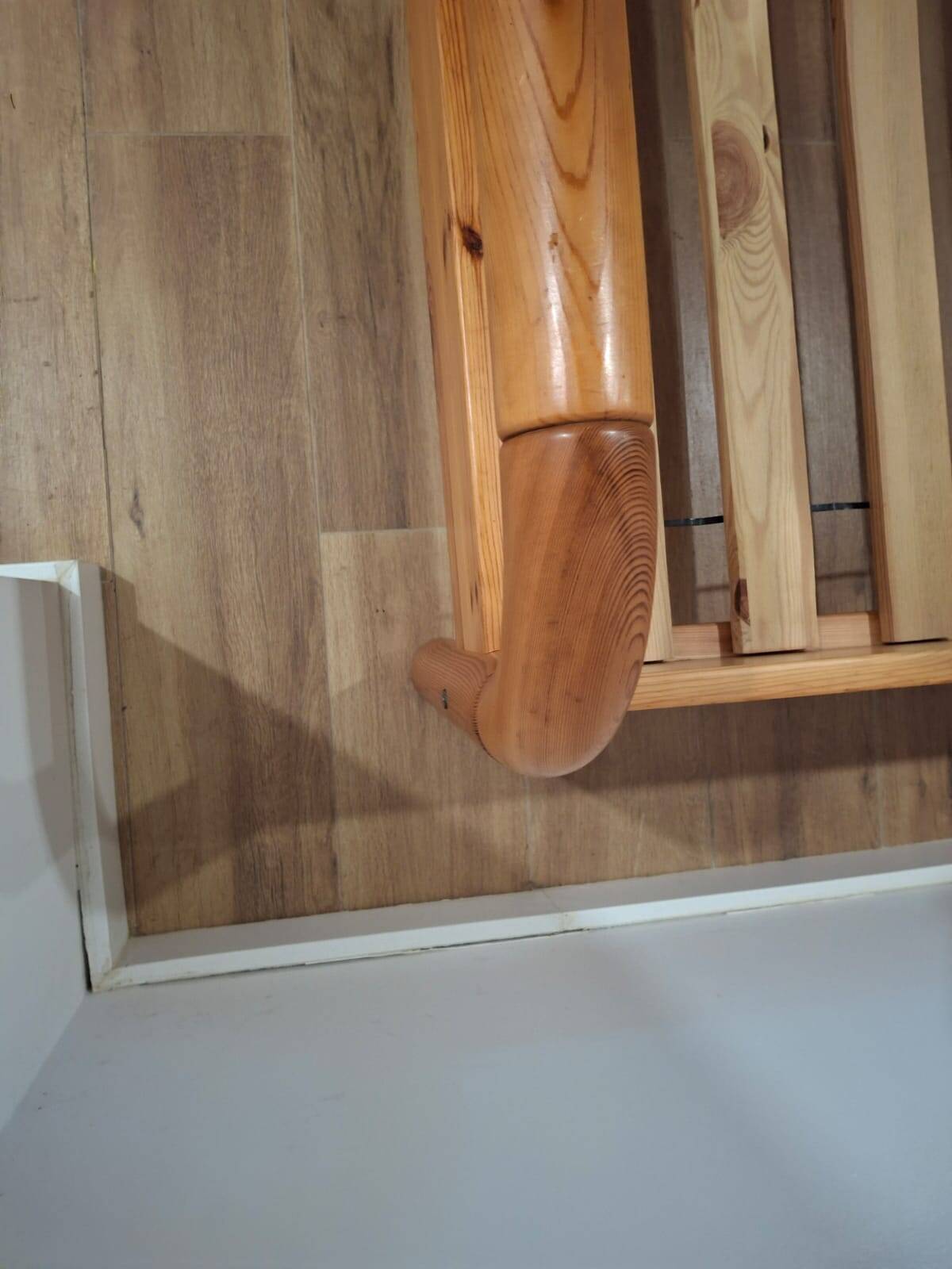 Single Pine Bed, Scandinavia