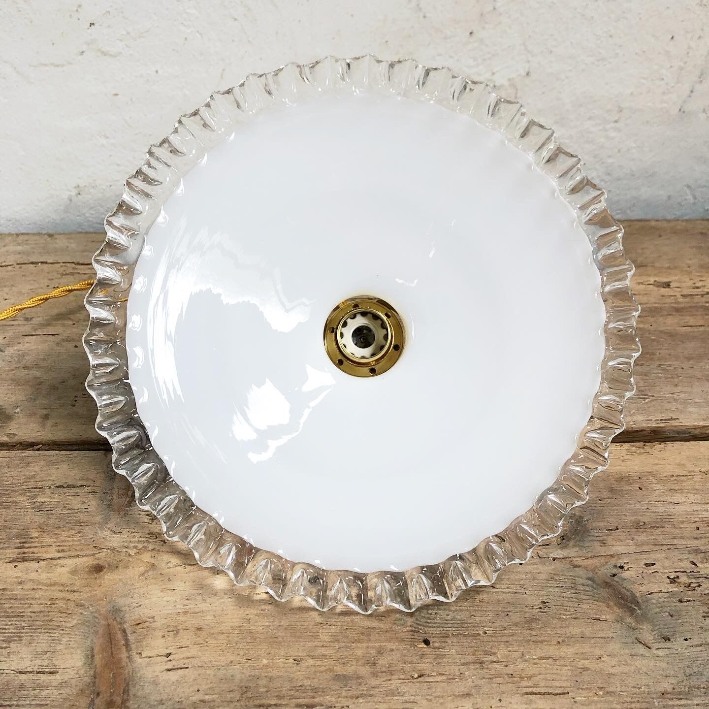 Suspension en opaline