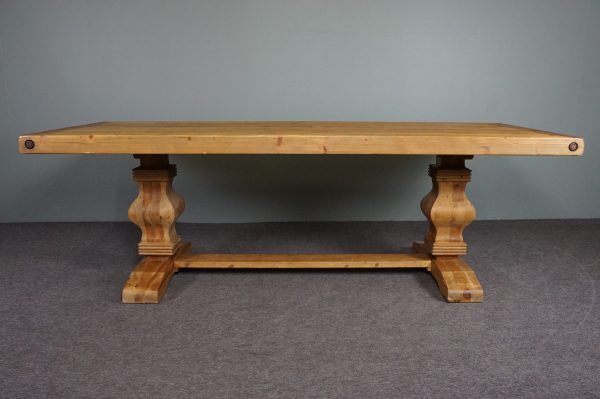 Robust speaking monastery table