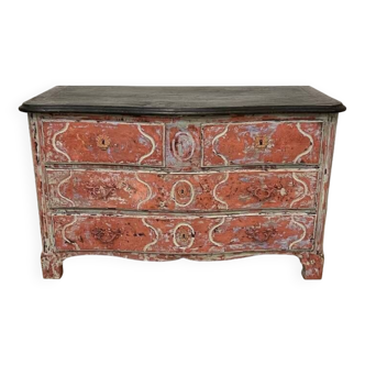 Patinated pink chest of drawers