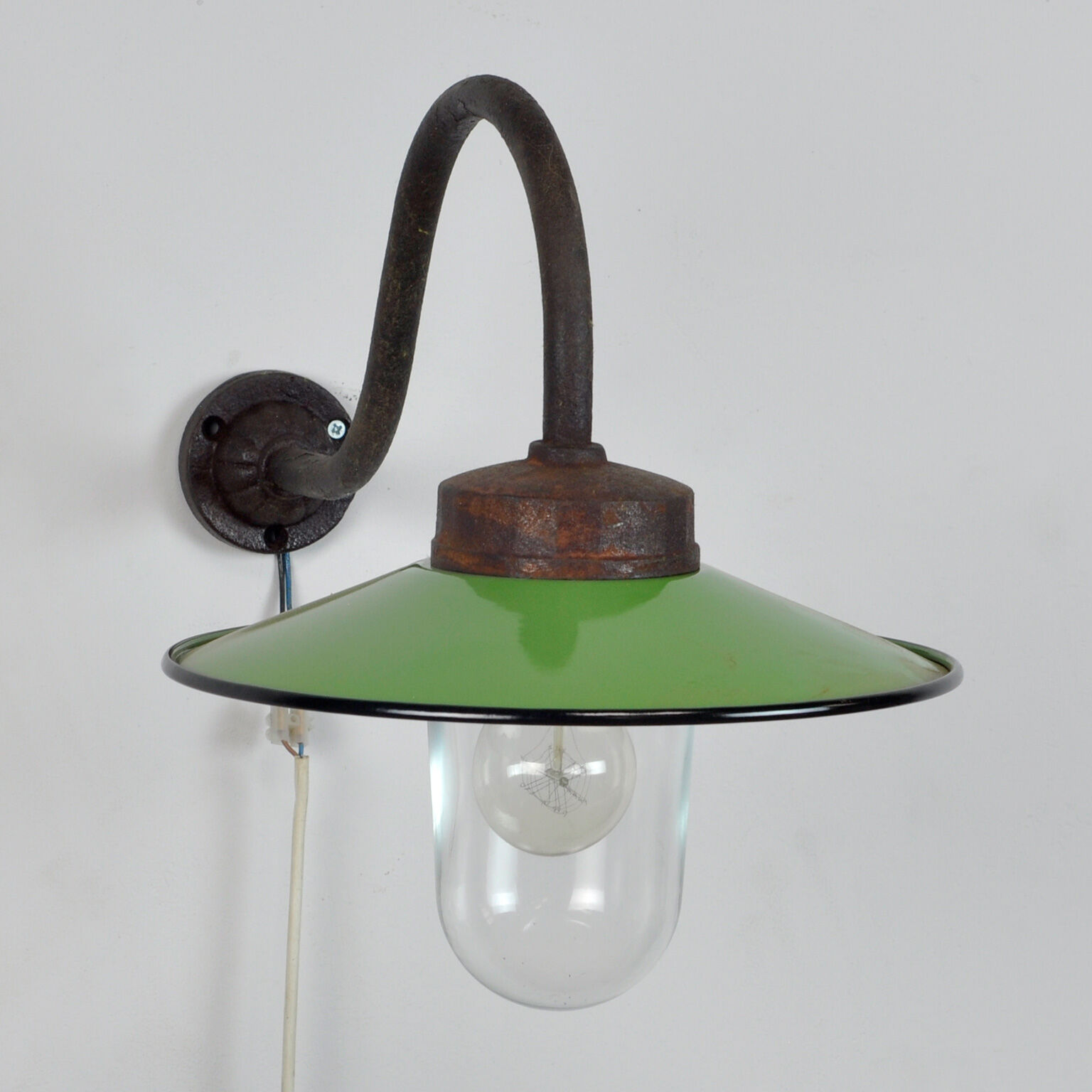 Outdoor lamp