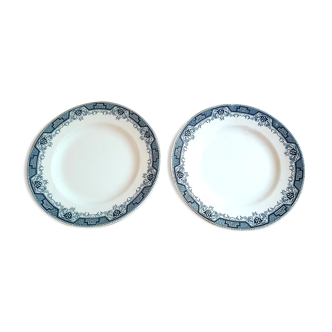 Pair of dishes on light standing saint amand morocco collection