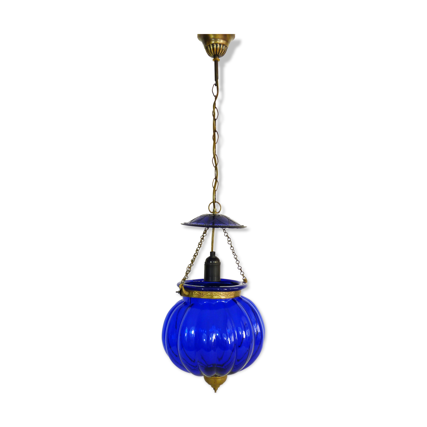 Suspension chandelier, oriental blue glass lantern and brass structure. Year 70-80