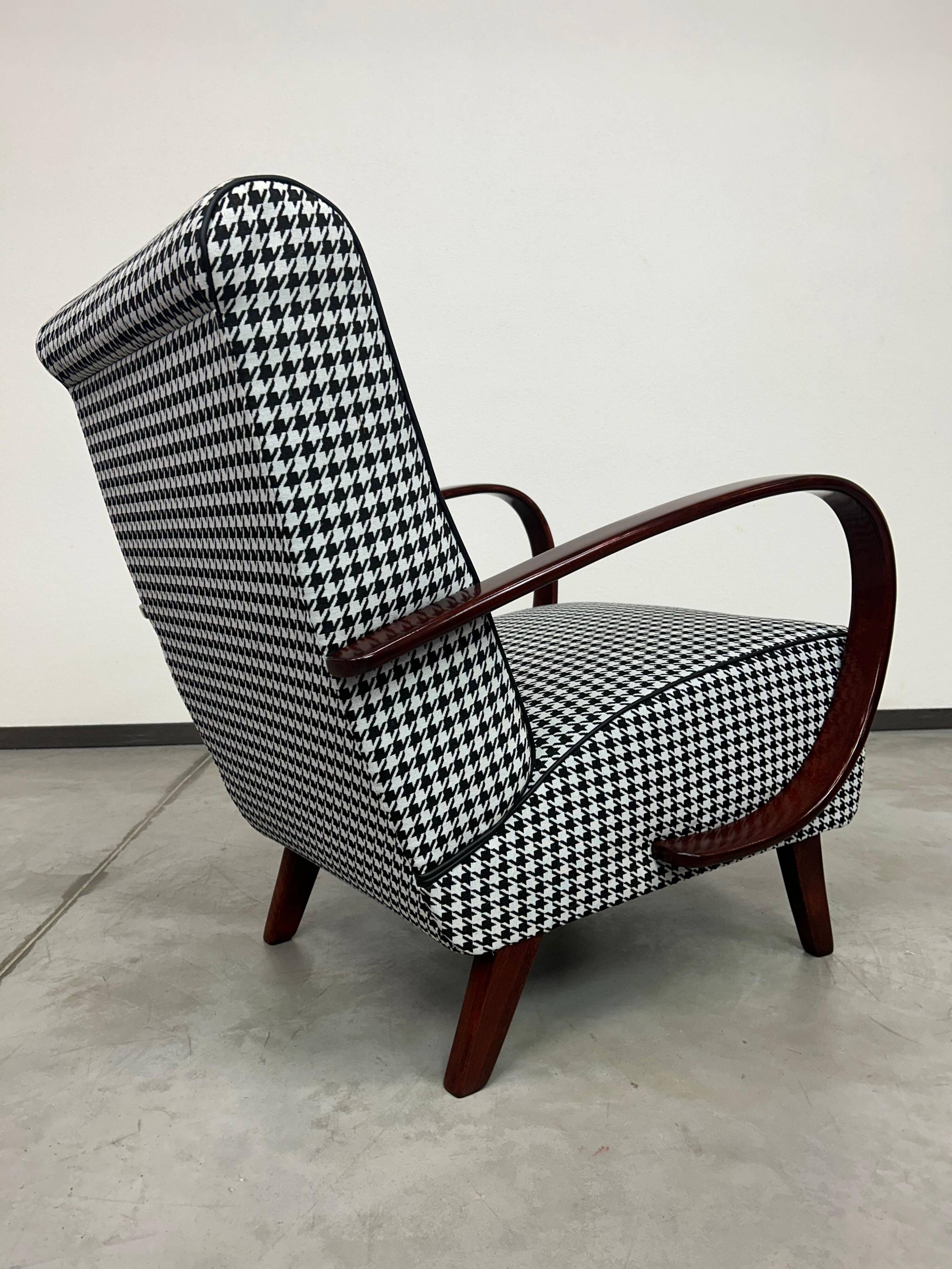 Fauteuil art déco Pepito par Jindřich Halabala