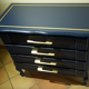 Commode bleue relookée