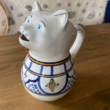 Cat pitcher