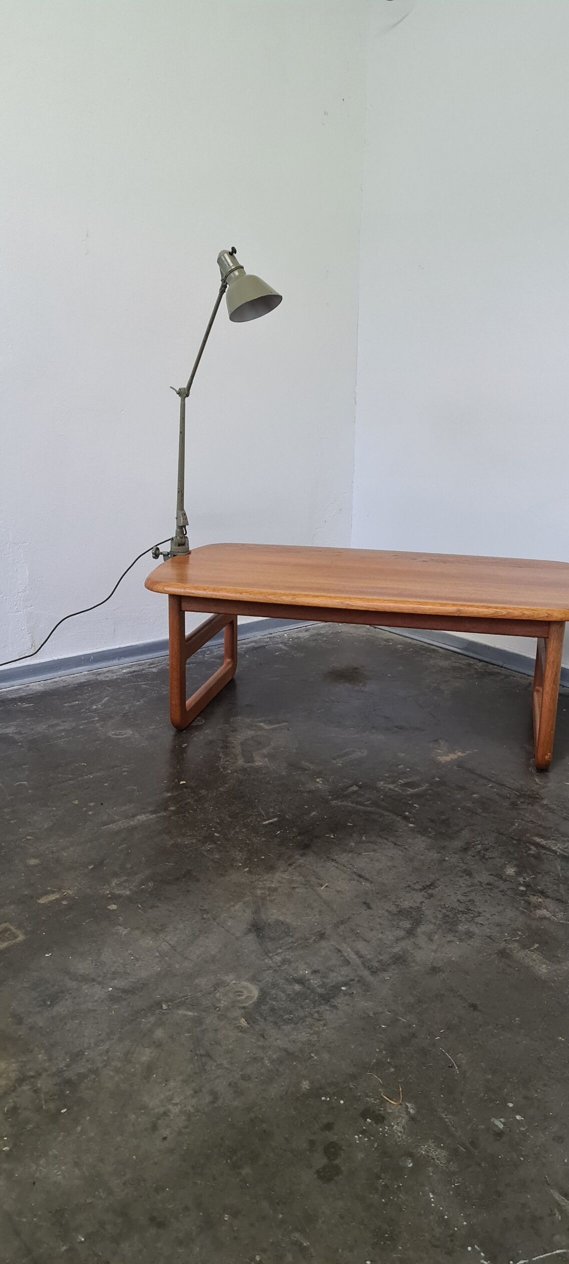 Vintage industrial articulated lamp by Sis