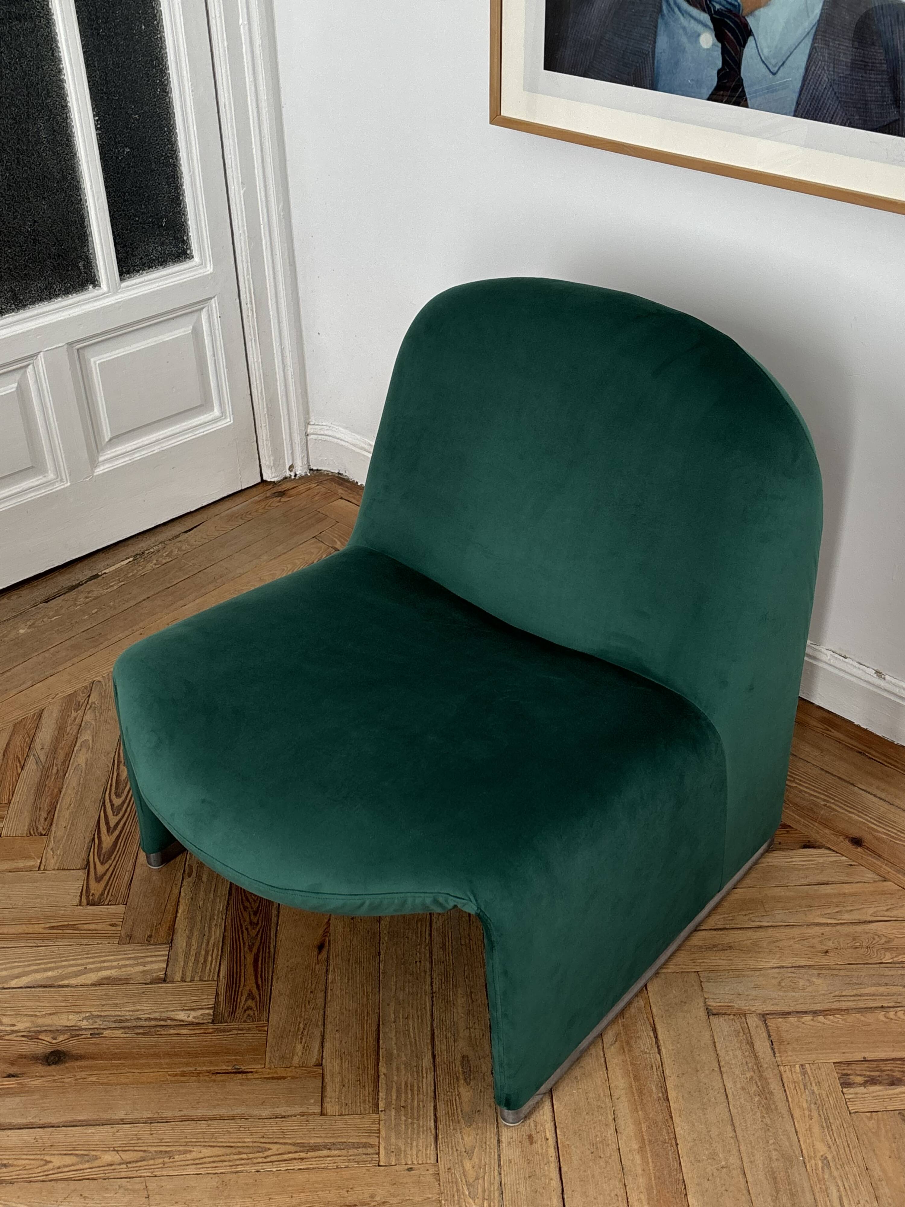 Alky armchair