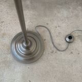 Floor lamp with articulated arm
