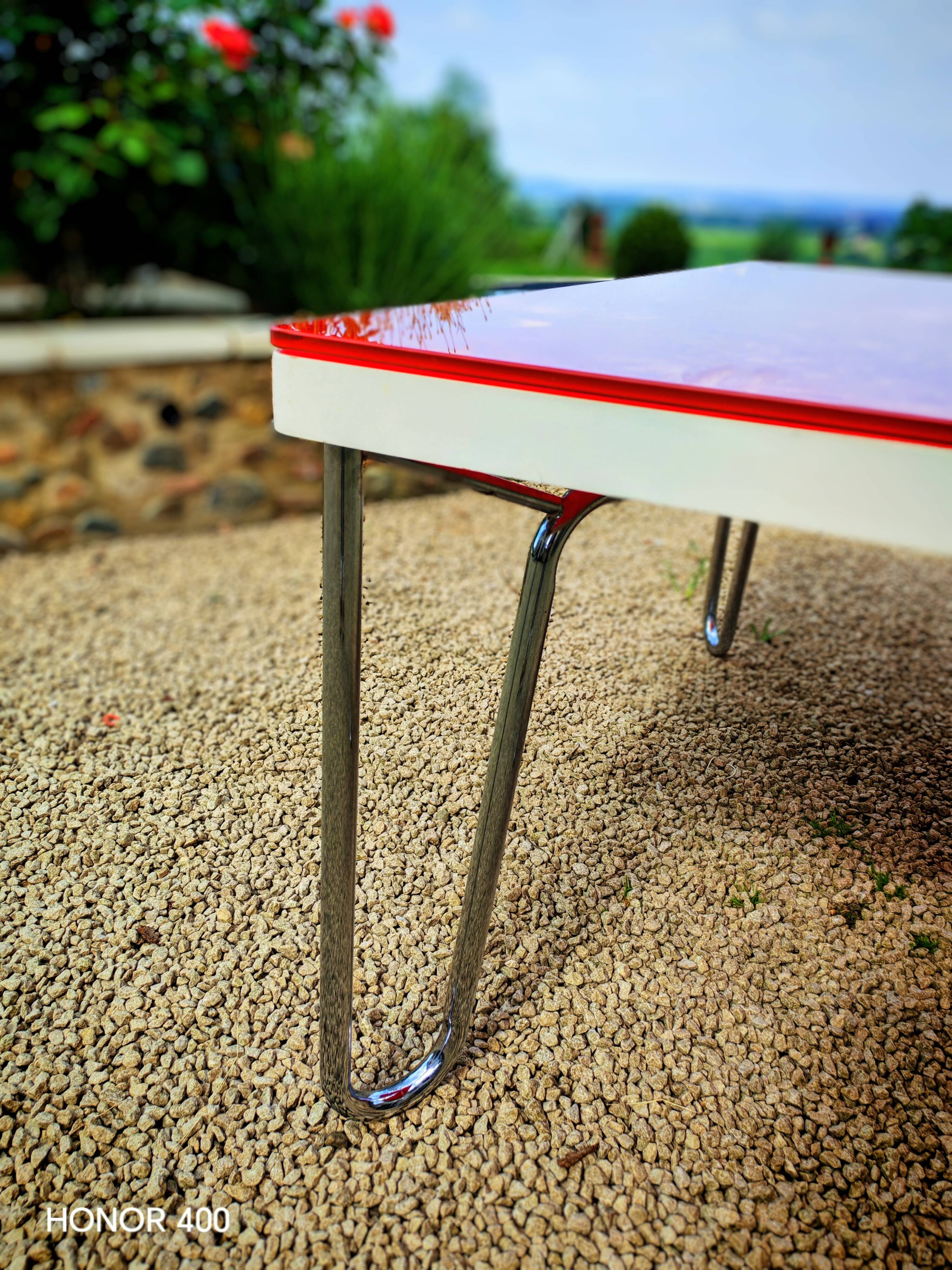 Table "floating" Space age 1970 Red Glass and Dove Tail - 140x80cm
