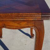 Extendable oak wallet table