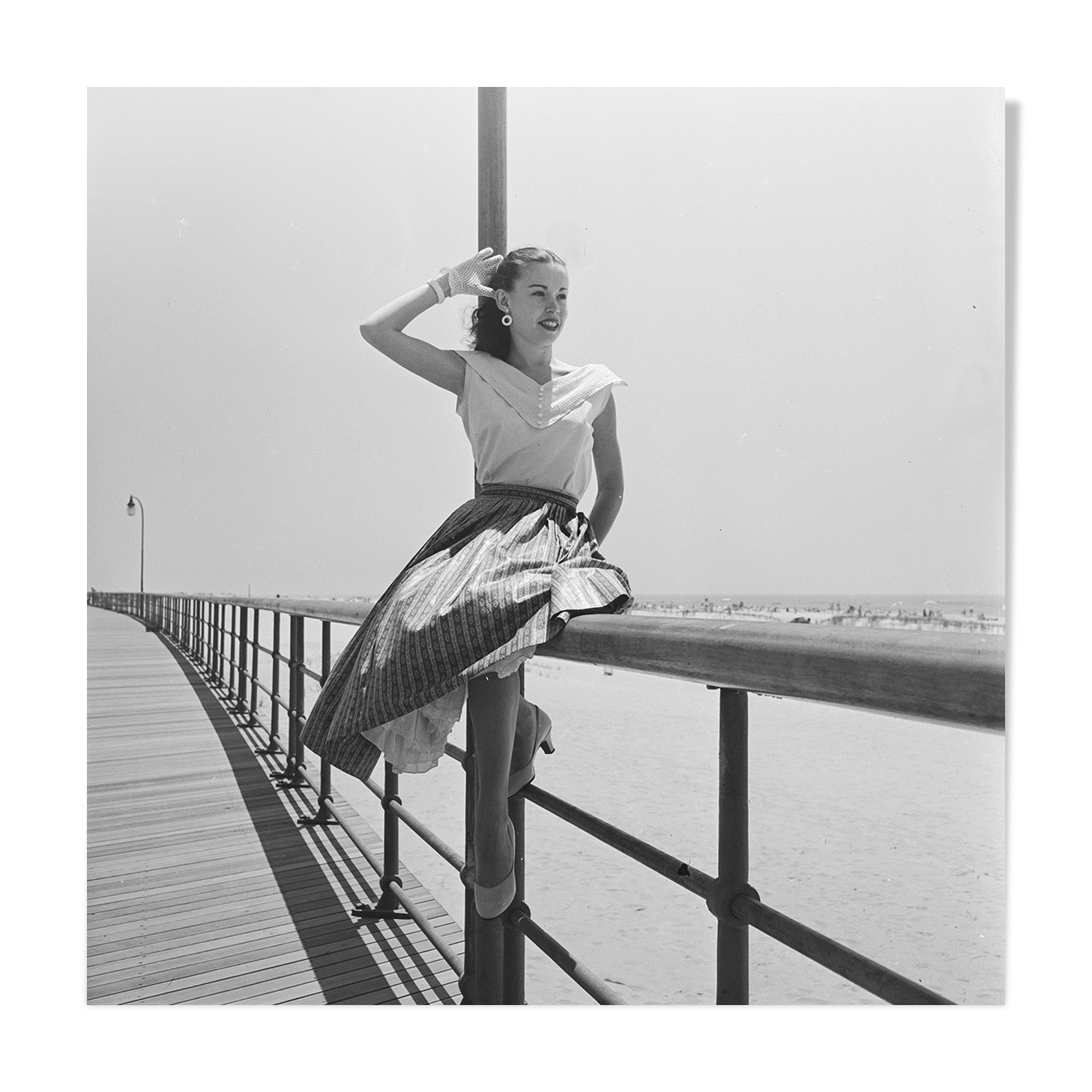 Photo Pin UP année 60 beau tirage sur papier baryté 300g 40X40cm