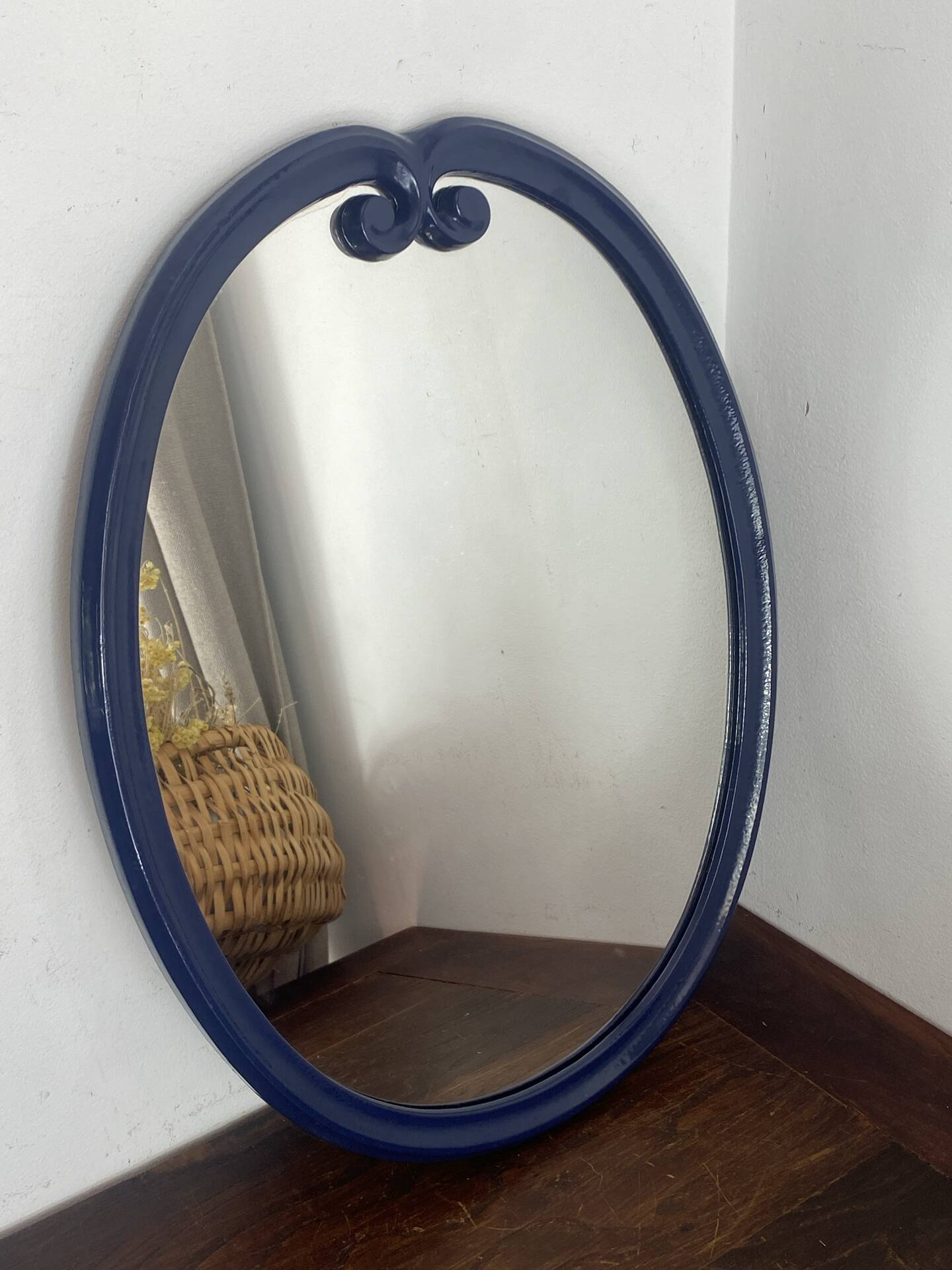 Miroir en fonte bleu nuit 