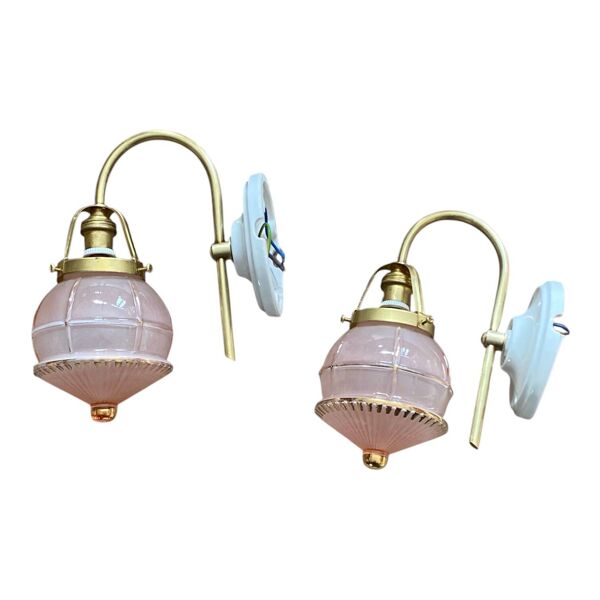 Paire d'appliques murales anciennes col de cygne laiton globes verre rose