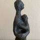 Sculpture en terre cuite maternité