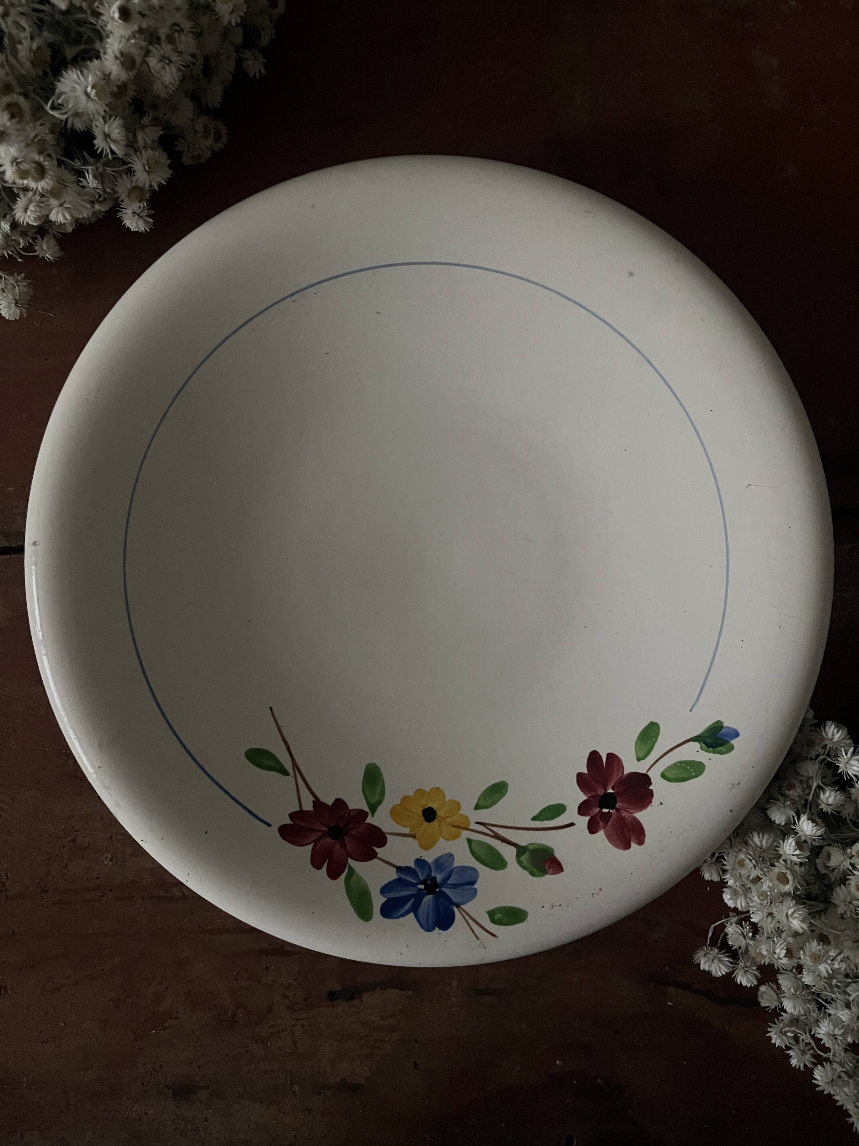 Shallow round plate, ironstone, Digoin Sarreguemines