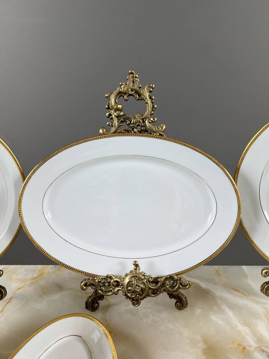 Limoges porcelain table service Jammey-Seignolles, Montreuil model, 30 pieces.