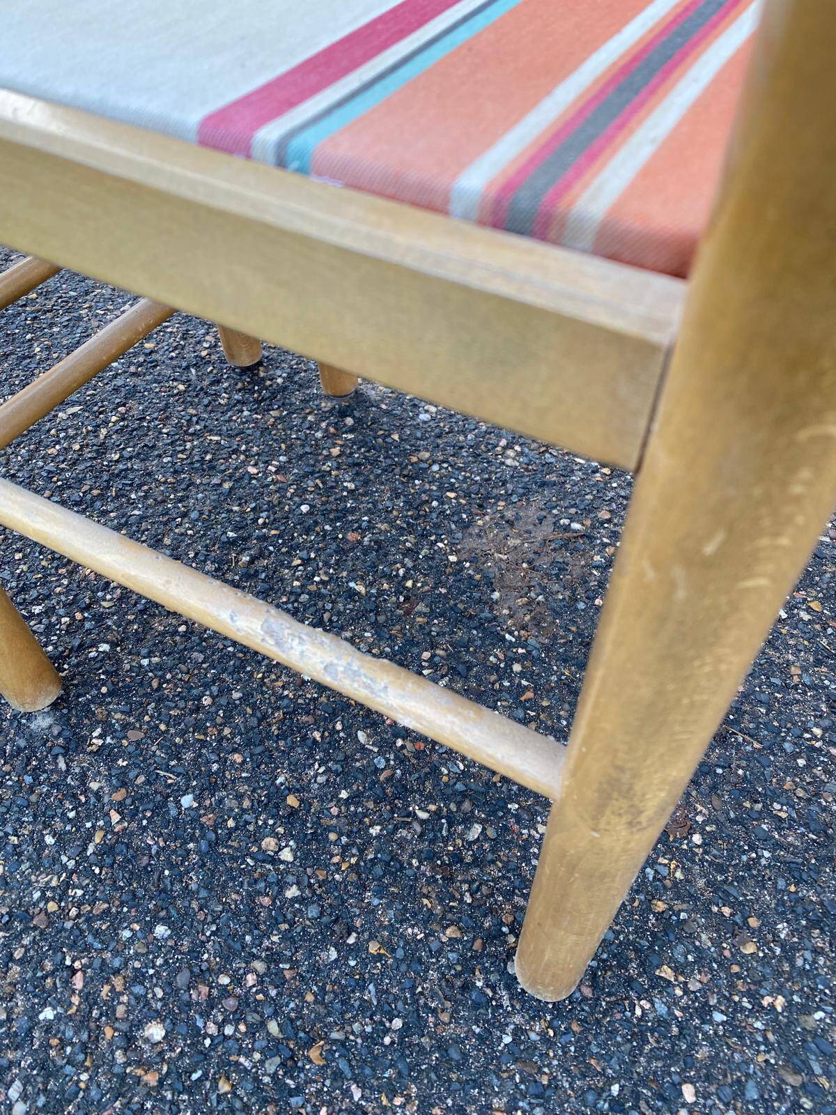 4 solid wood chairs with straw and fabric