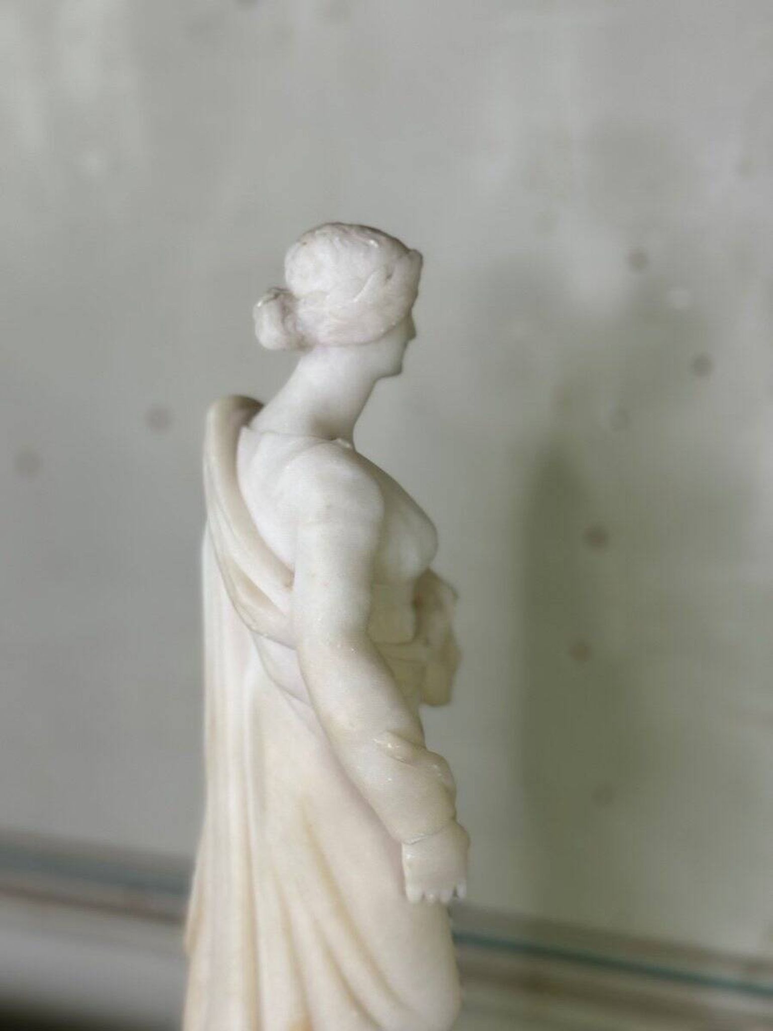 Alabaster sculpture, lady with a mask in the antique style, 19th century