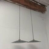 2 enamelled sheet metal suspensions