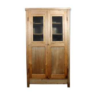 Wardrobe folding pantry