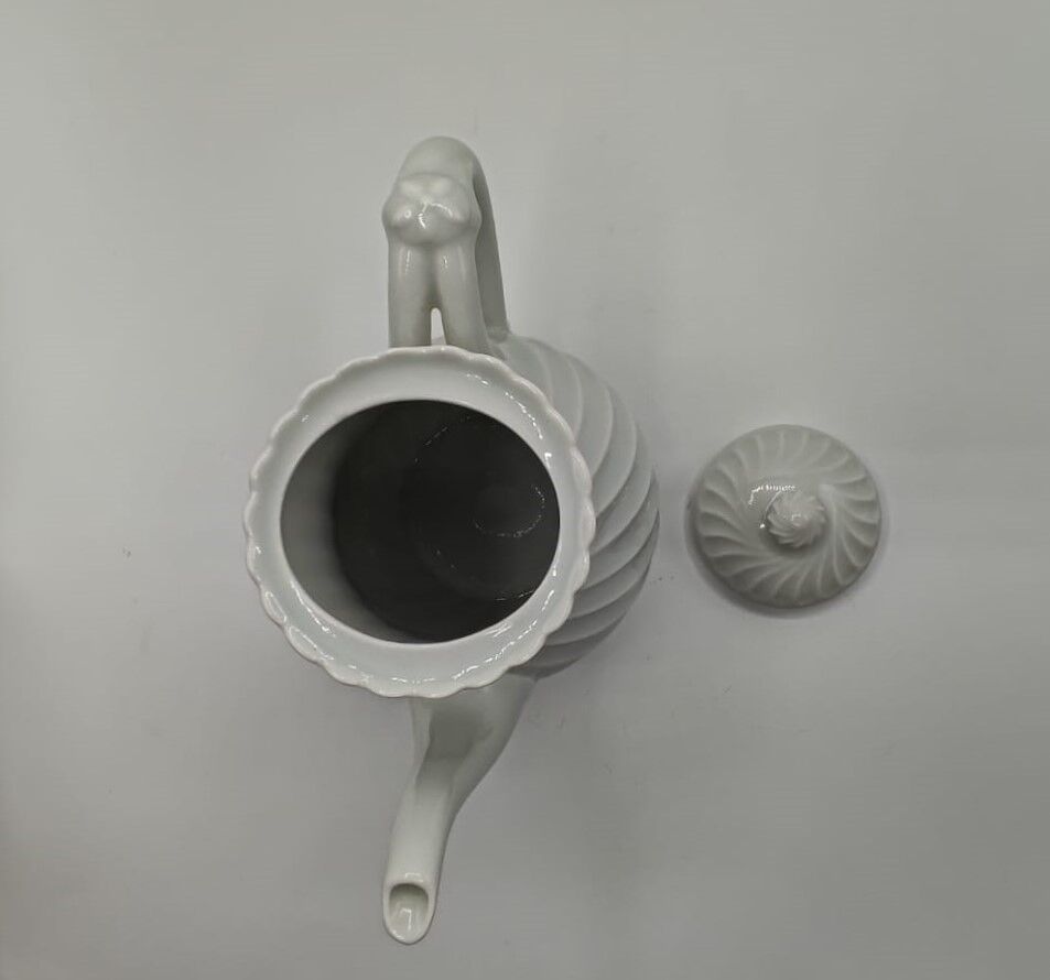 Vintage porcelain coffee maker Haviland twisted limoges France white