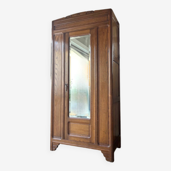 Armoire parisienne