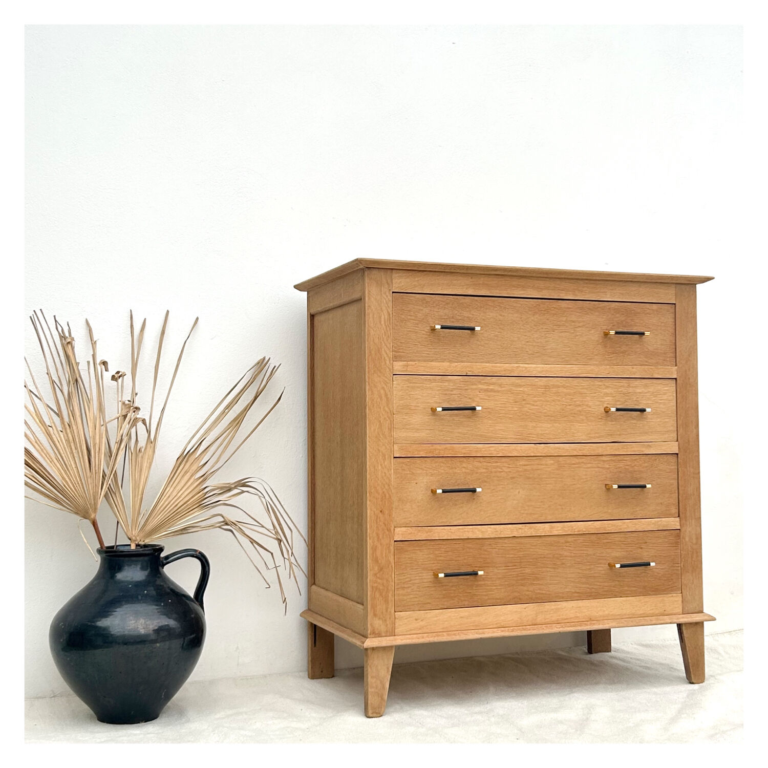 Vintage chest of drawers