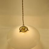 Opaline suspension