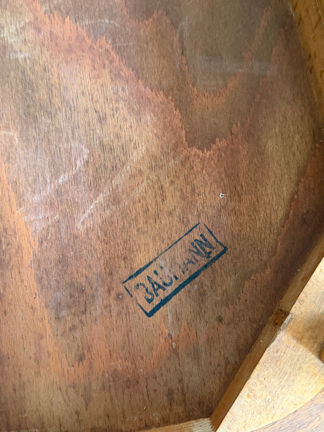 Suite de 5 chaises bistrot Baumann vintage