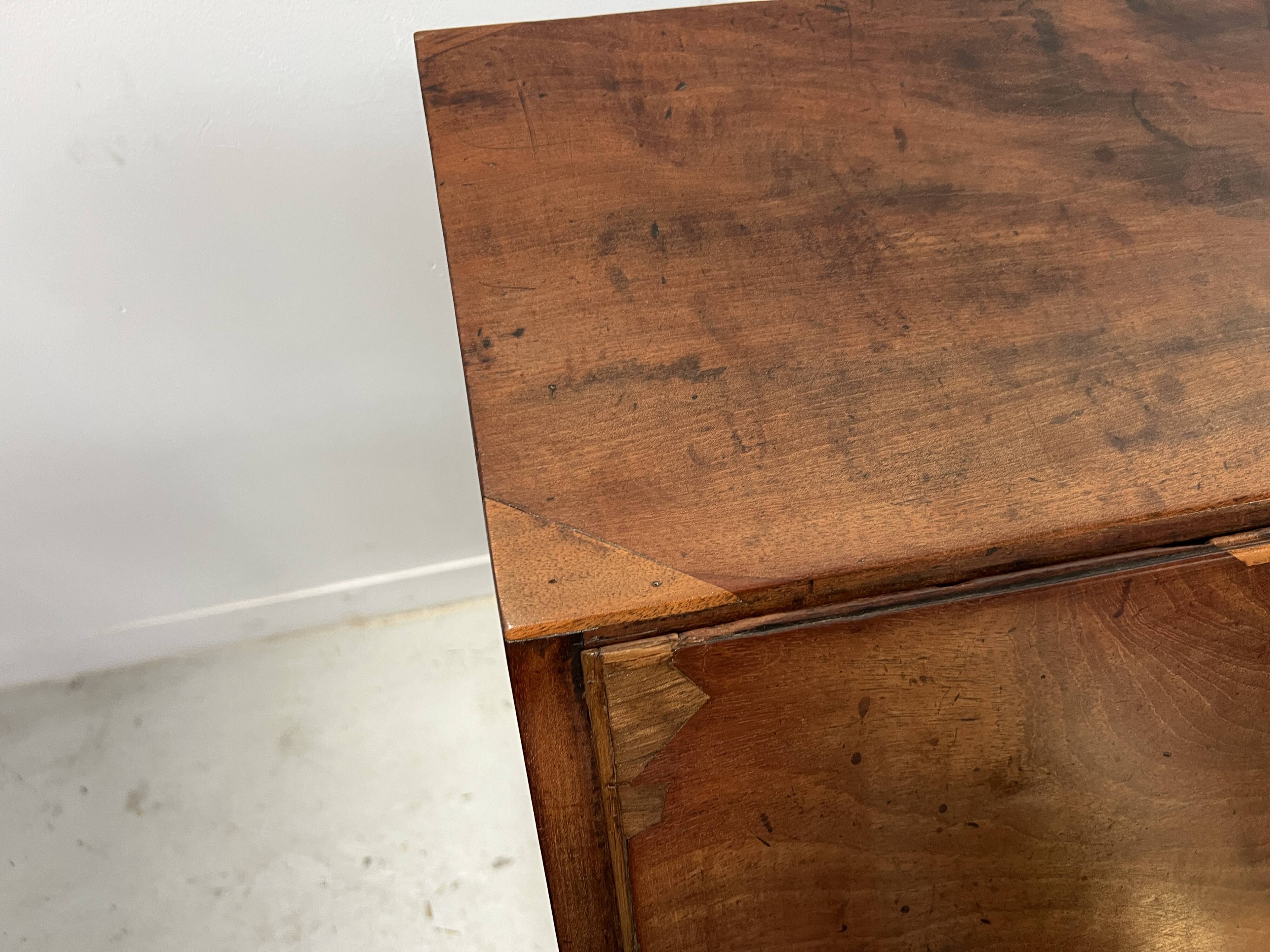 English style mahogany and veneer 19th century slope desk