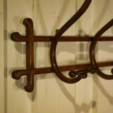 Curved beech wall coat rack published by Thonet, 1930s.