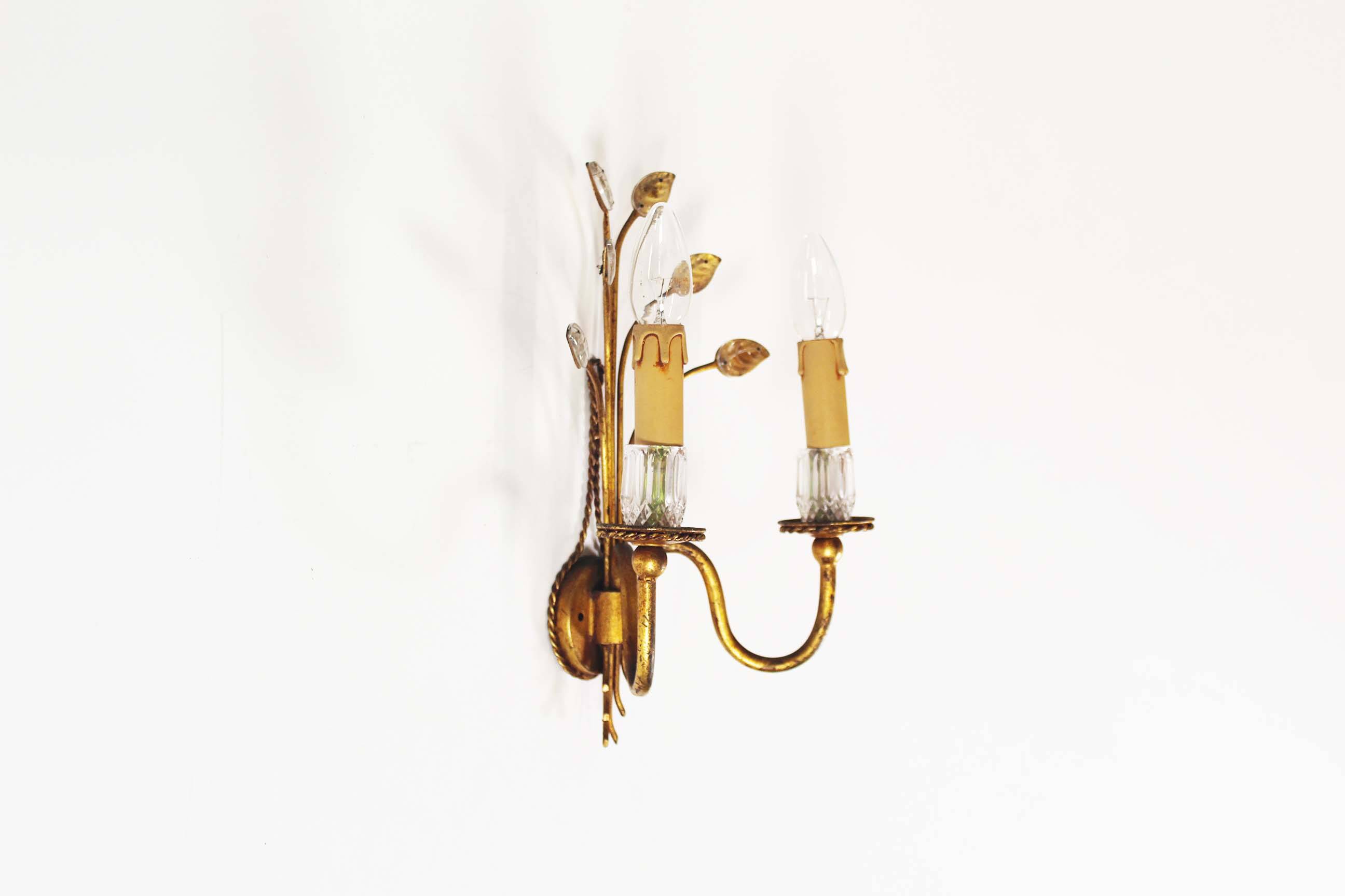 Single gilded and crystal florentine sconce by Banci Firenze.