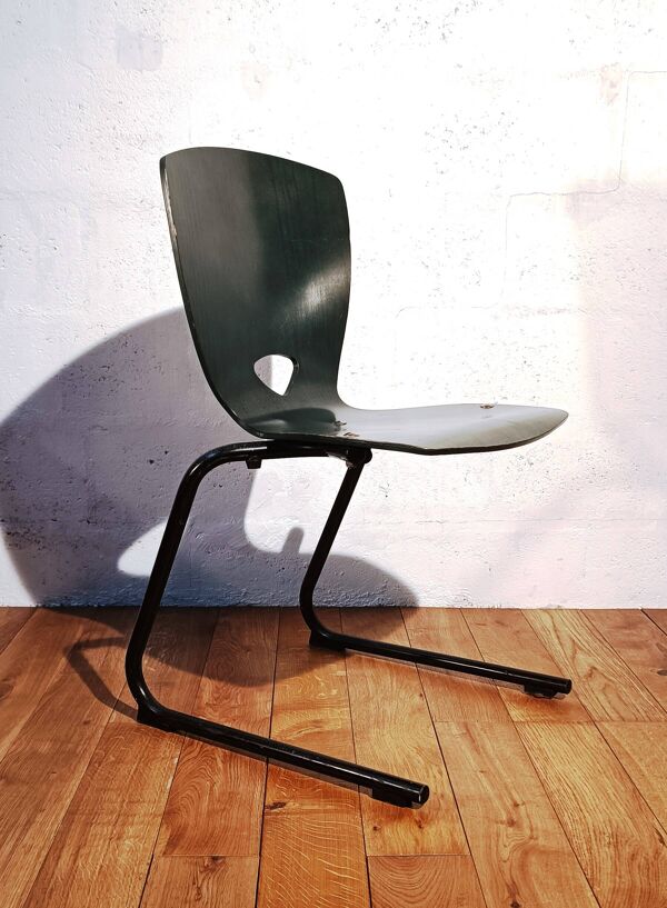 Chaise de cantine vintage