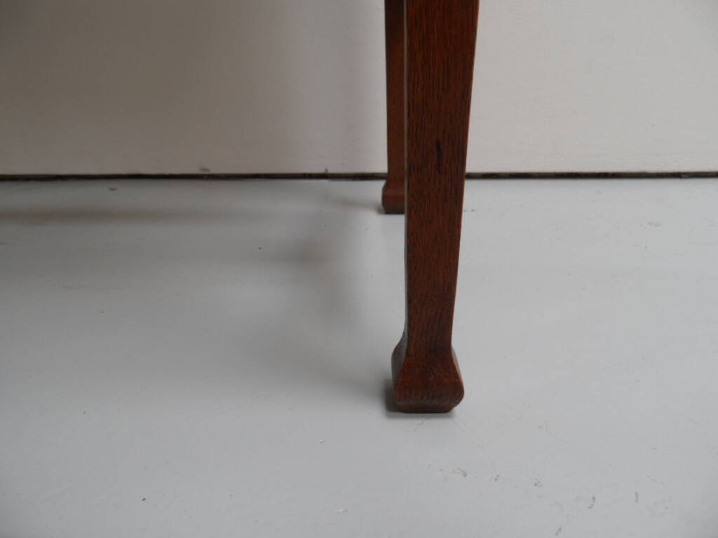 Table d'appoint en chêne ancien