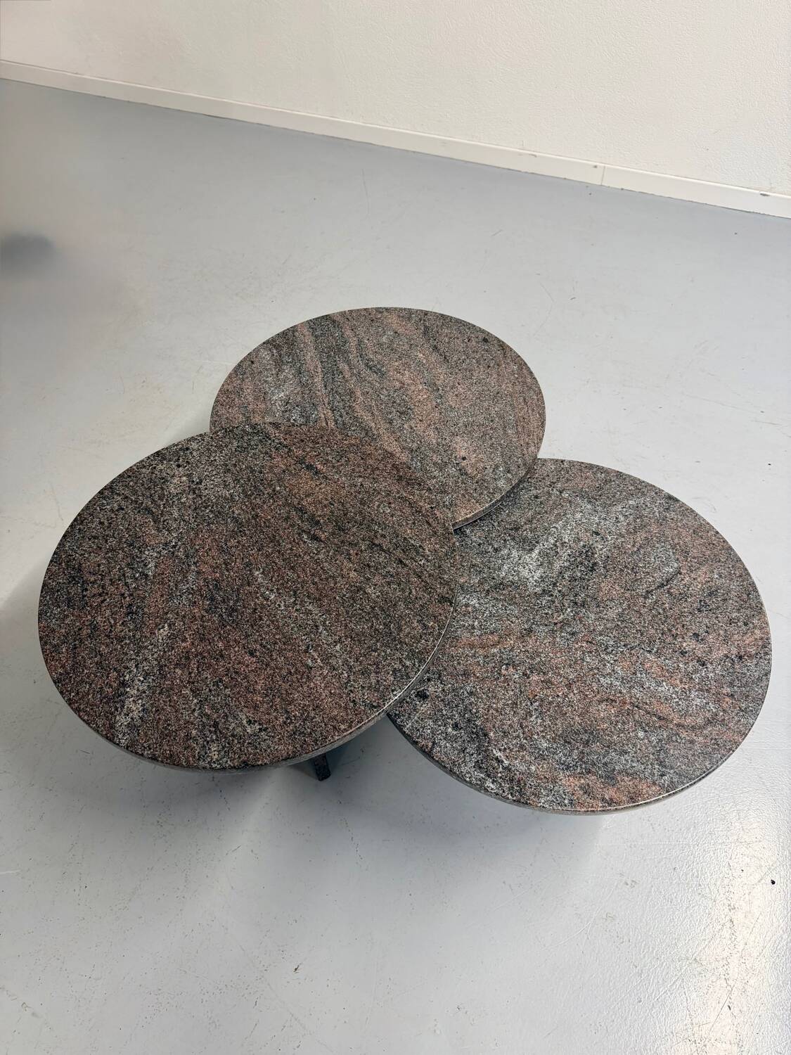 Vintage 1970s design round granite nesting coffee table with 3 elements.