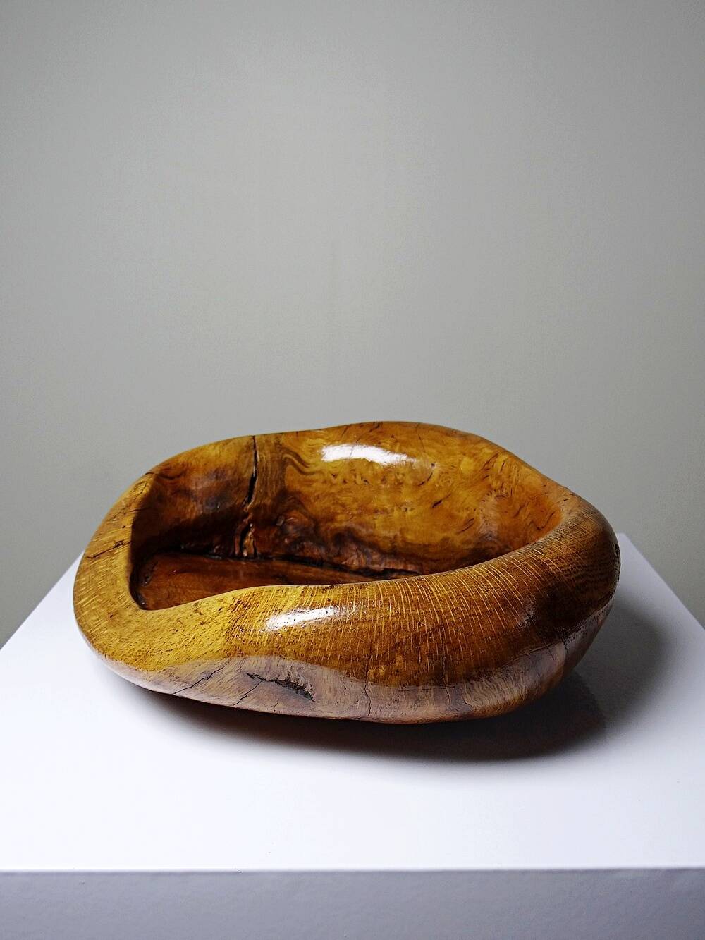 Olive wood catchall Monoxyle brutalist vintage 50s-60s handcrafted