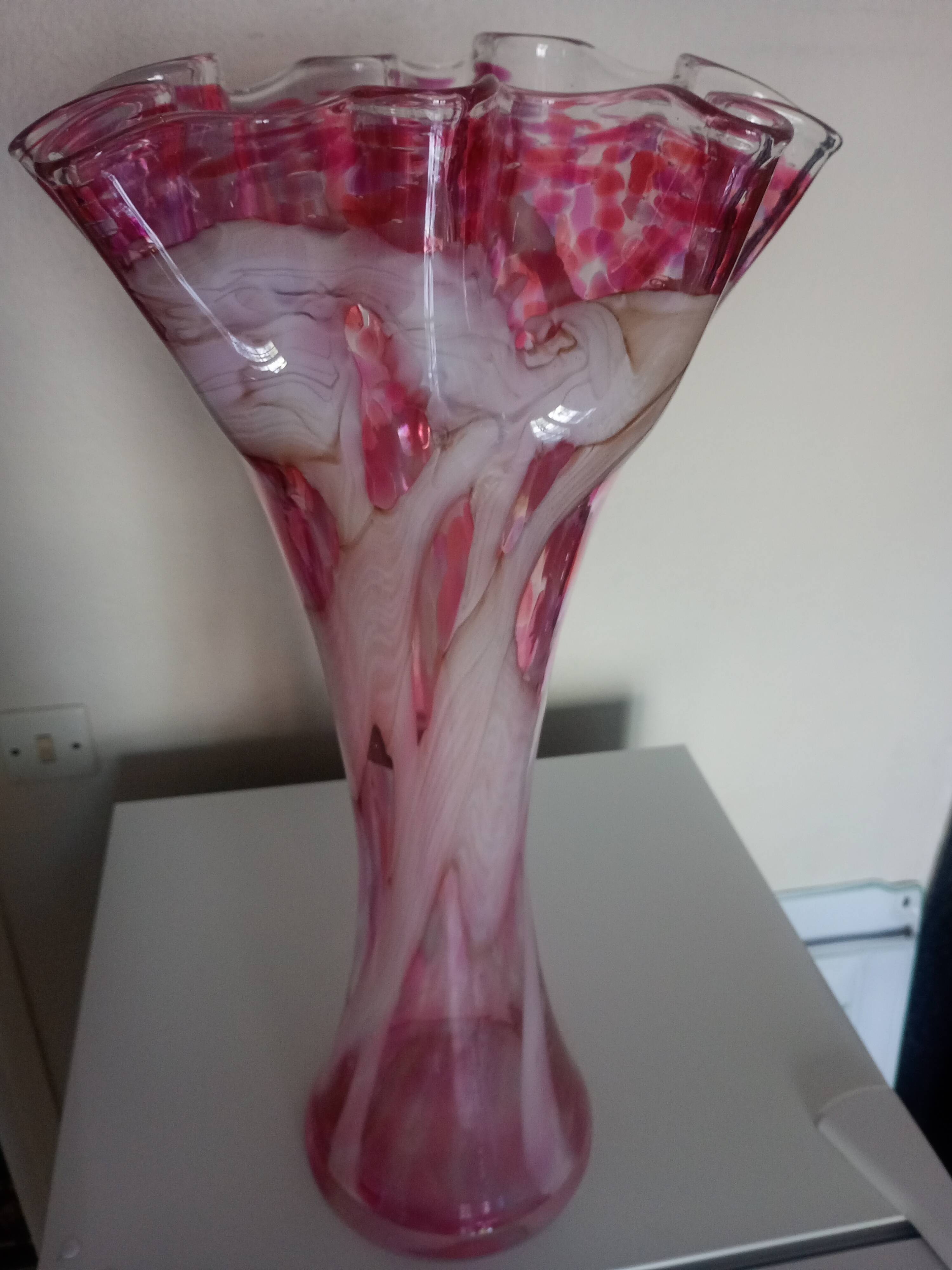 Large flared corolla vase 50cm - speckled pink & white, 70s design