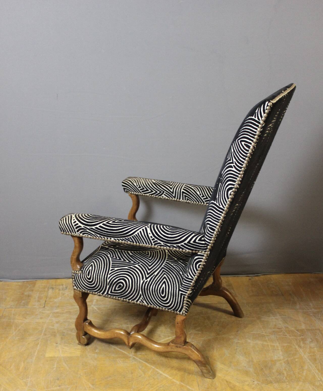 Louis XIV armchair in walnut, 18th century