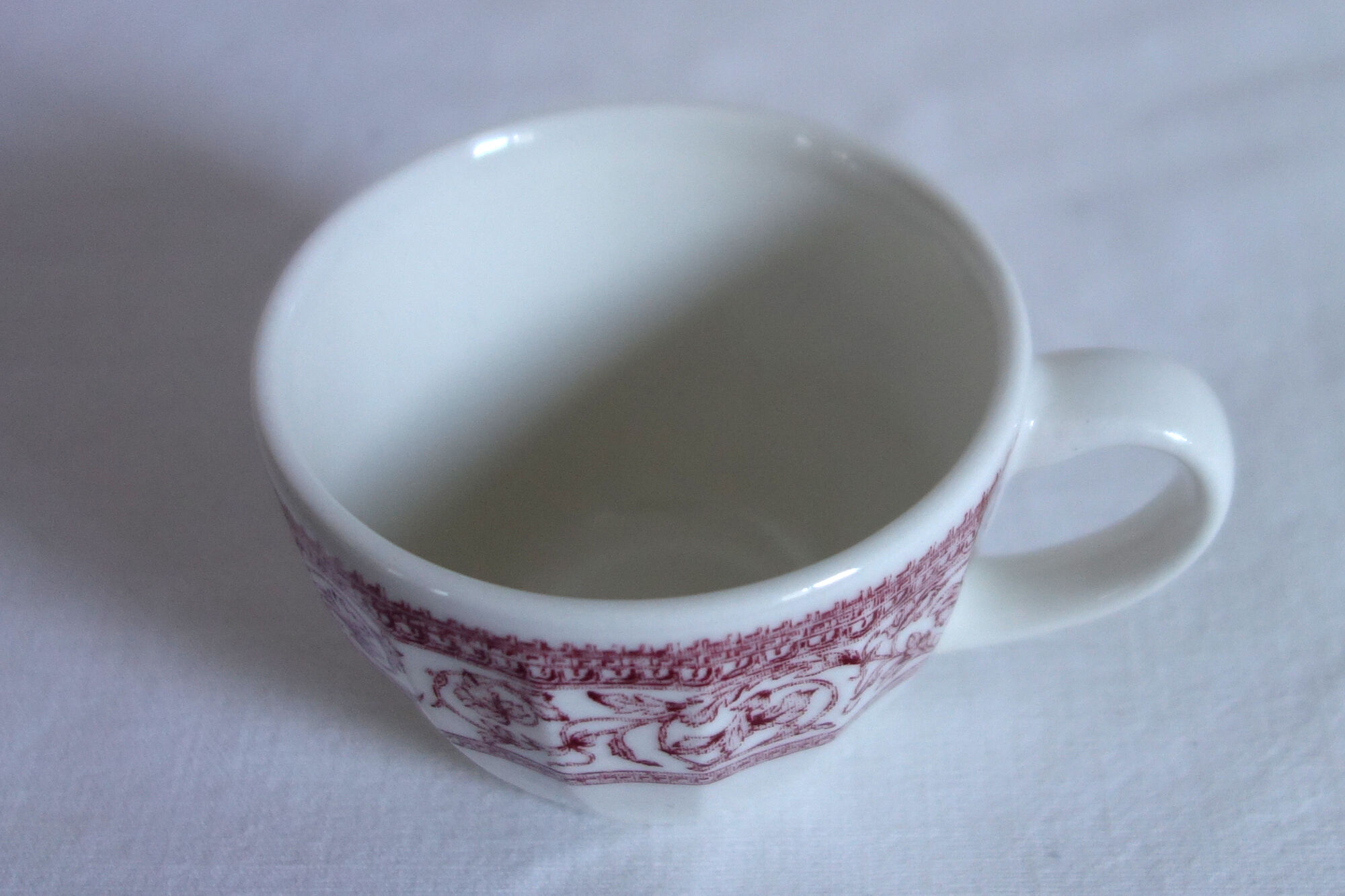 Pair of vintage Corona Colombia coffee cups