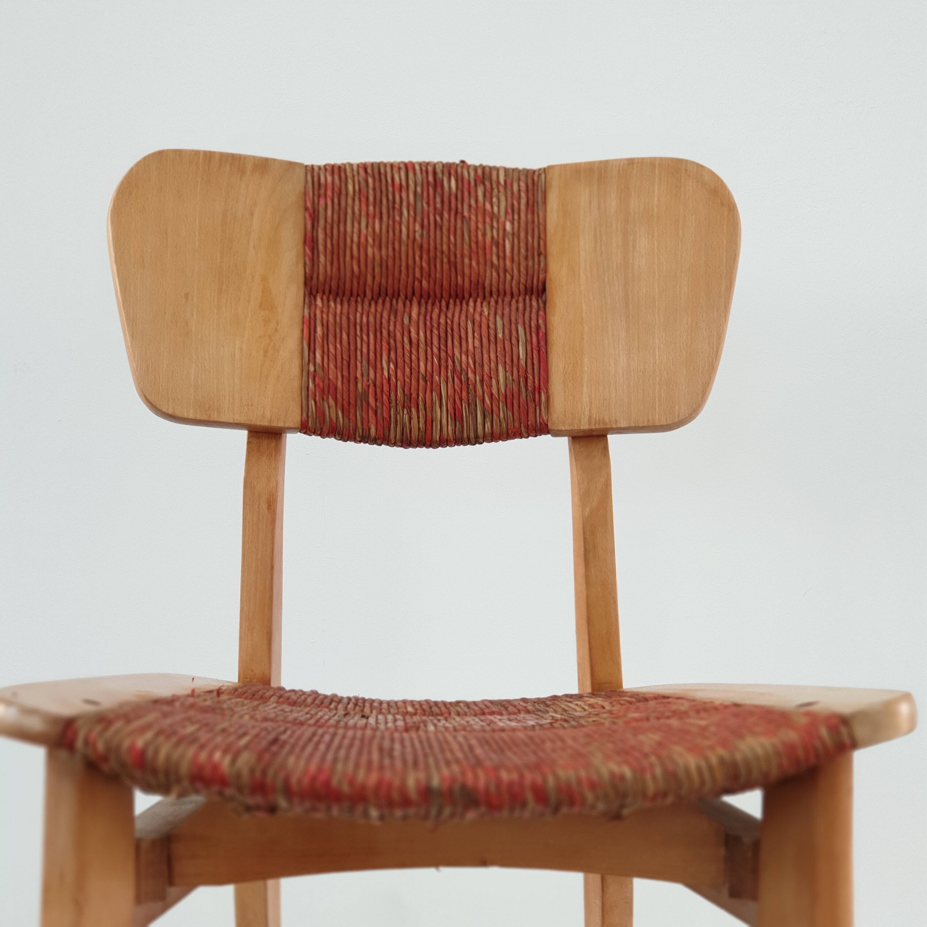 Chaise moderniste