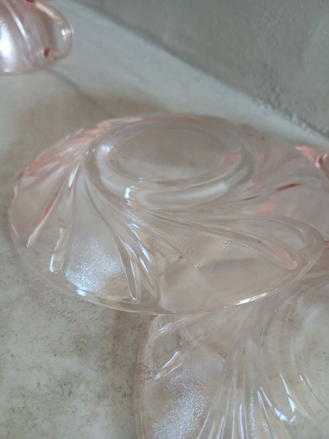 Set of 9 pink Vereco cups