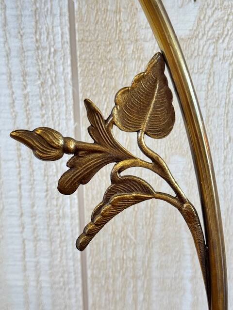 Art deco lamp brass and opaline
