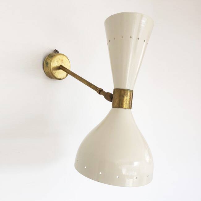 Pair of Italian design wall lights from the 1950s