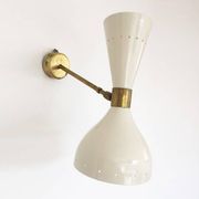Pair of Italian design wall lights from the 1950s