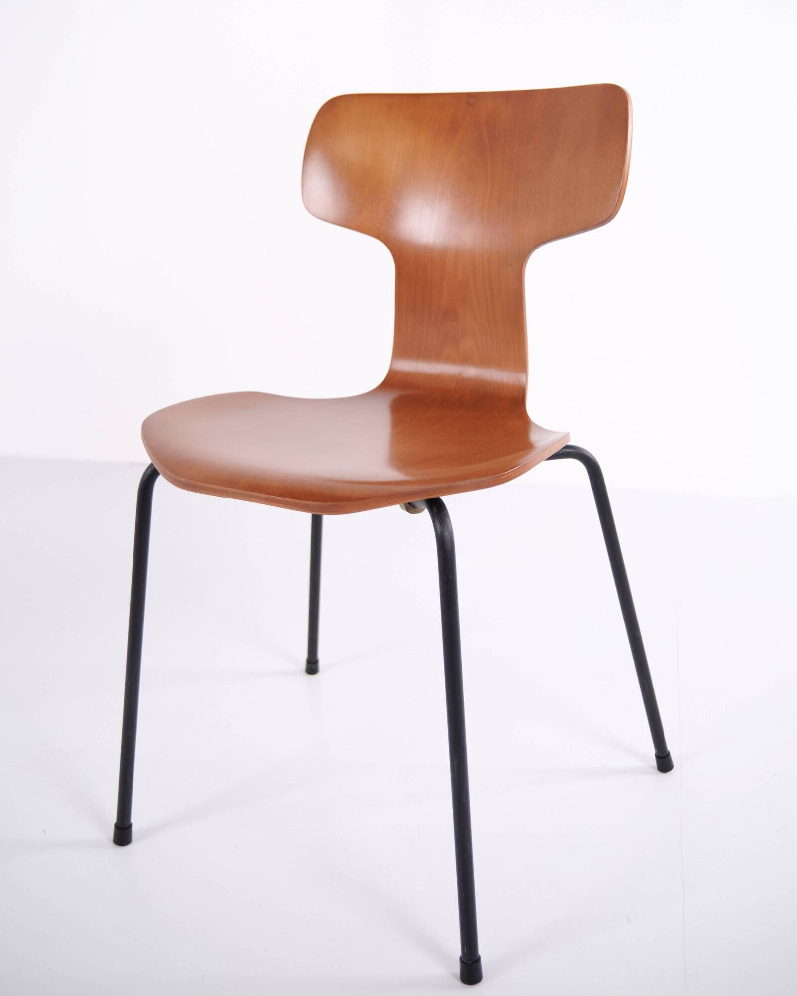 Set of 6 dining chairs – T-Chair / Hammer Chair – Model 3103 – Fritz Hansen