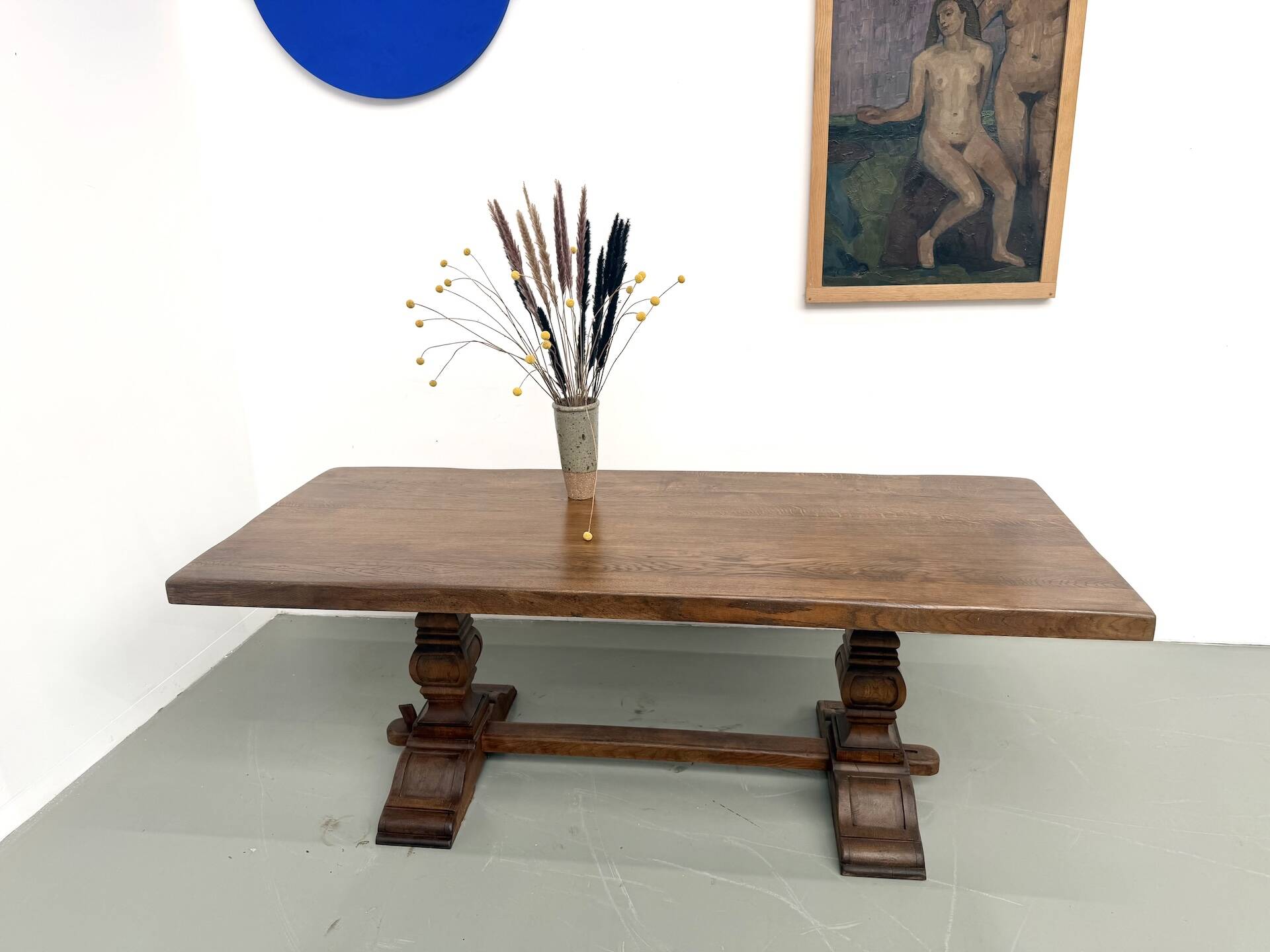 Table monastère en chêne massif, balustres tournés, France, années 1930