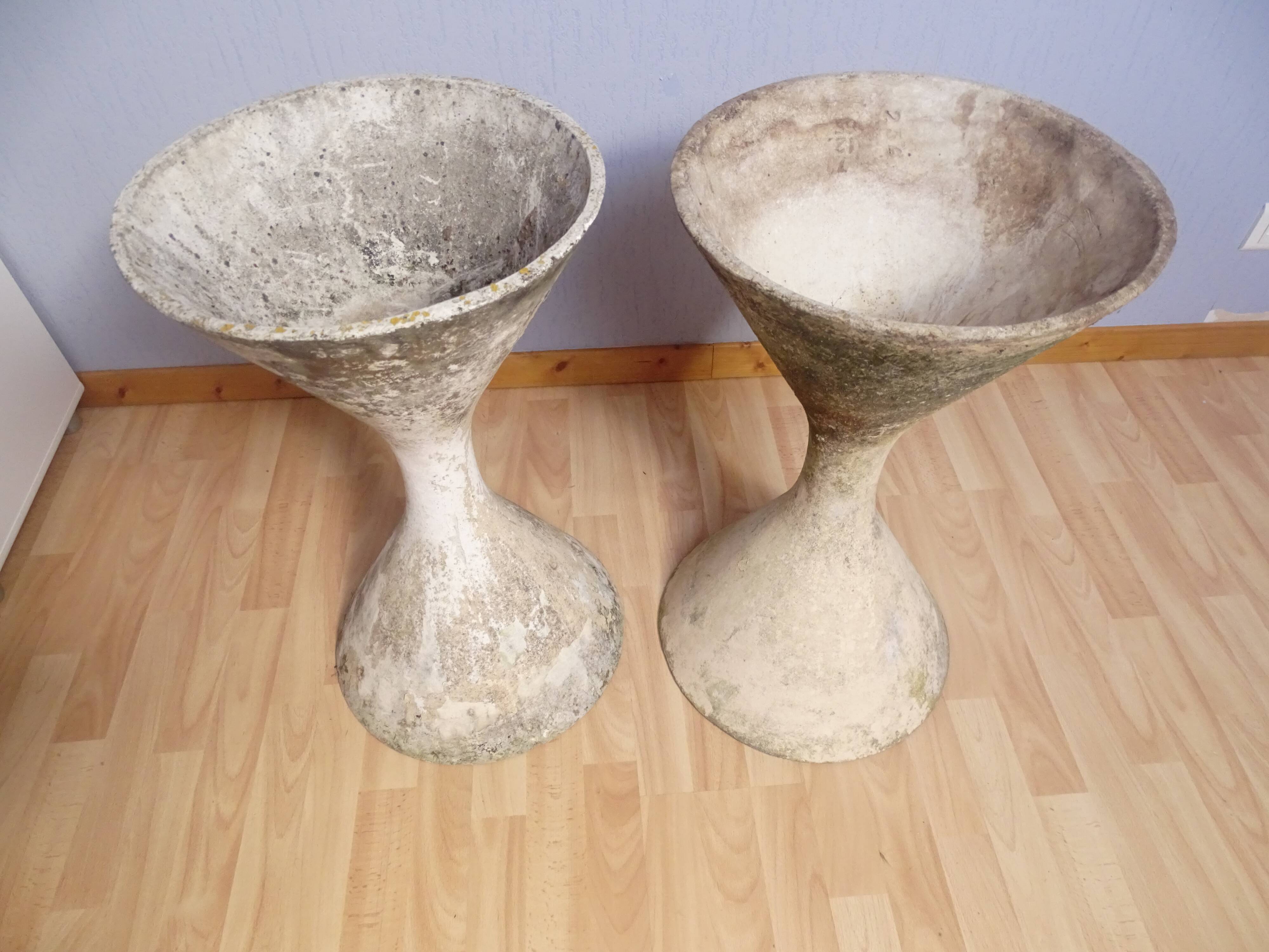 Pair of planters design Anton Bee - Willy Guhl for Eternit 1950