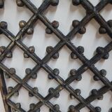 Old cast iron grid 96×58cms