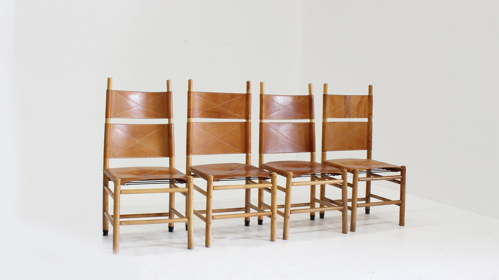 Vintage Kentucky dining chairs by Carlo Scarpa for Bernini, 1970s, set of 4